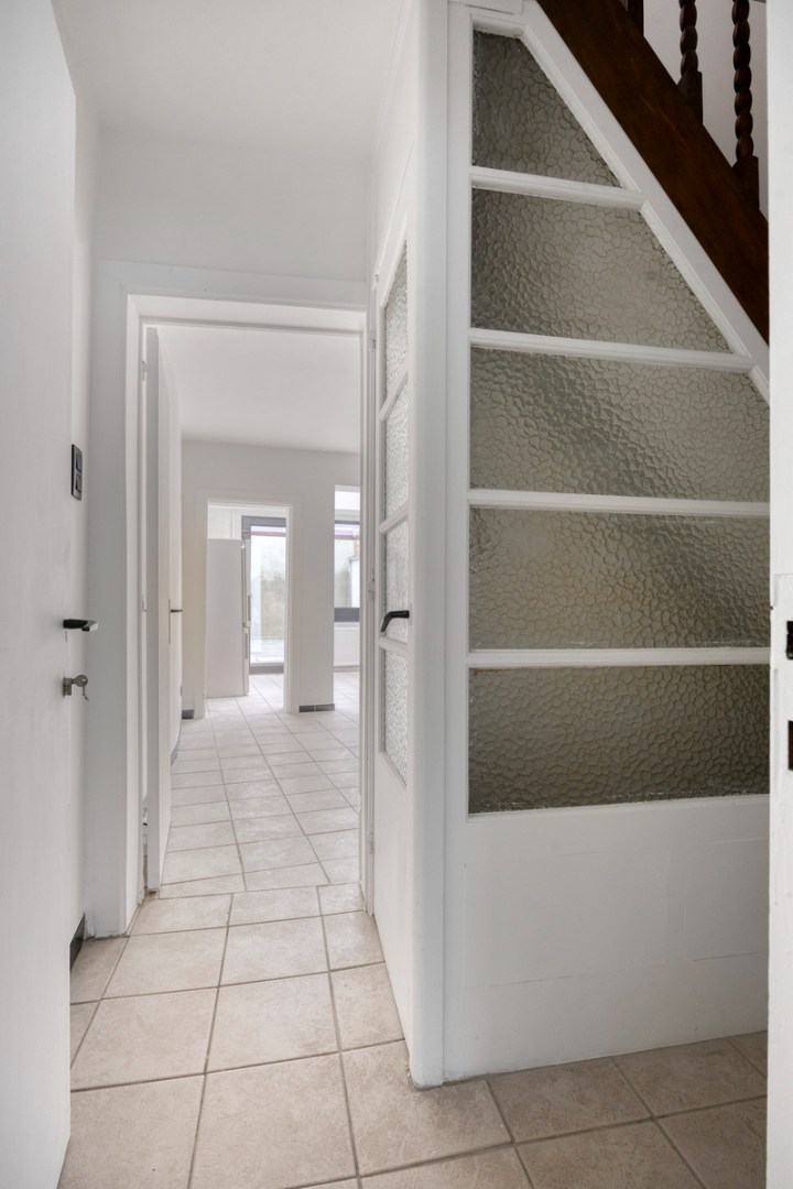 Woning met 4 slaapkamers, 2 badkamers, terras in centrum Leuven ! – EPC 187 kWh/m² - bewoonbare opp. 184m² 