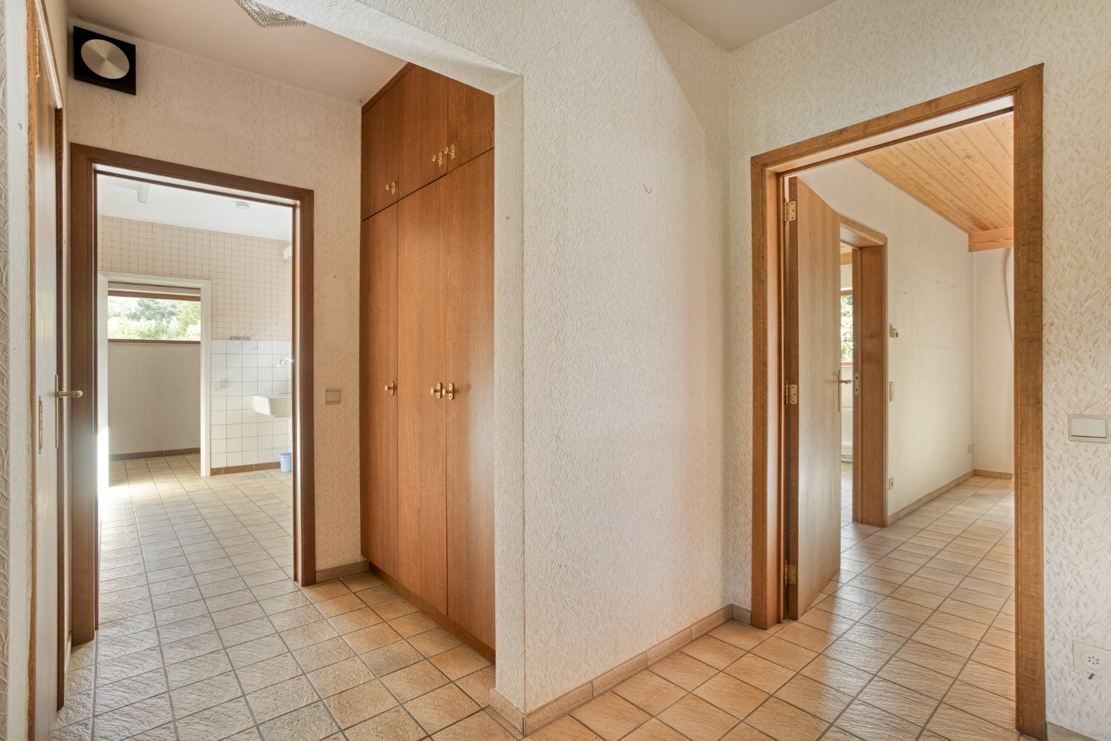 Ruime gezinswoning met grote tuin op perceel van 10a 29ca in Oud-Heverlee – bewoonbare opp. 226 m² 