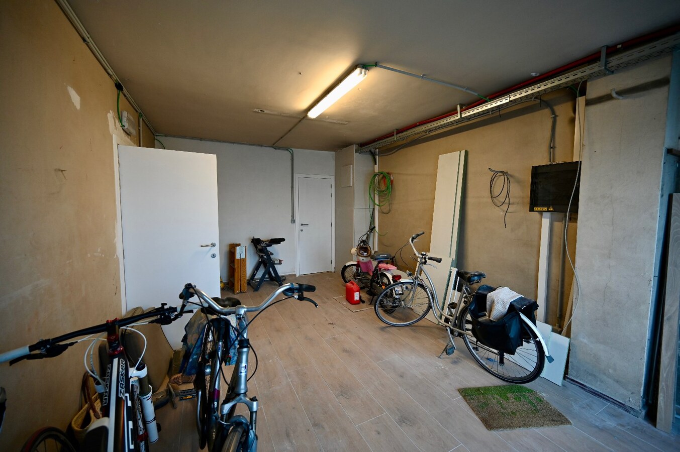 UNIEKE PENTHOUSE MET TERRAS (GEMEUBELD) 