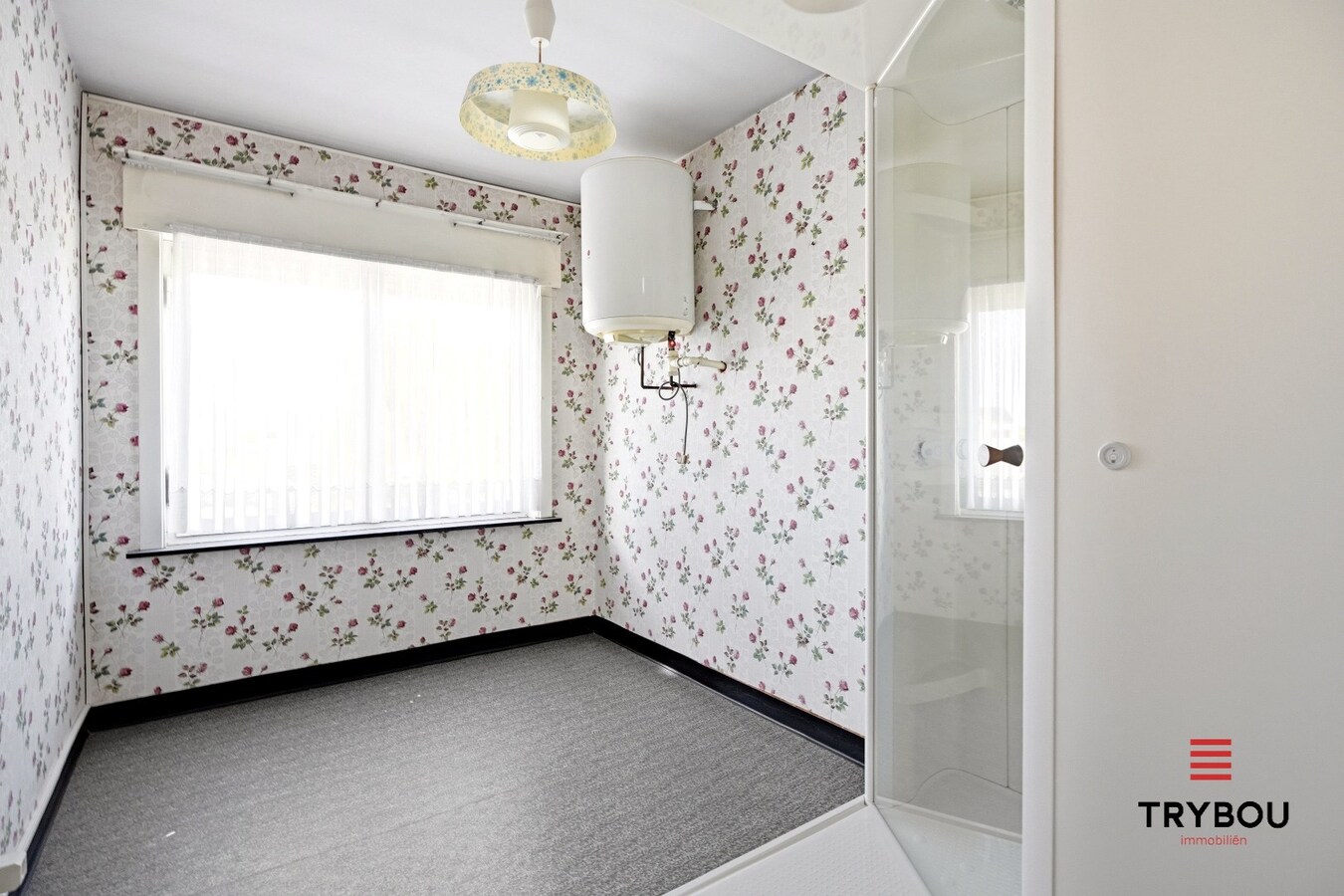 Open bebouwing met 3 slaapkamers, garage en noordoostgerichte tuin in Houthulst! 