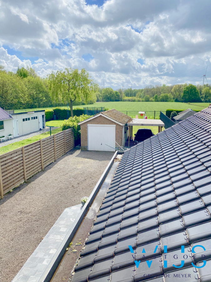 Instapklare gezinswoning met ZUIDgerichte tuin te Evergem! 