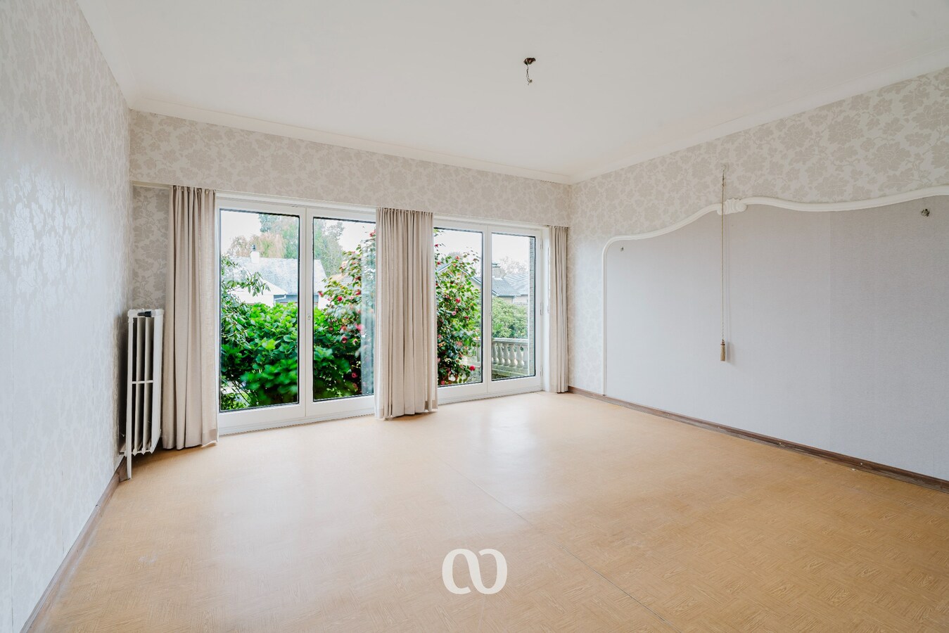 Bungalow met prachtig uitzicht en volledige onderkeldering in Heurne 