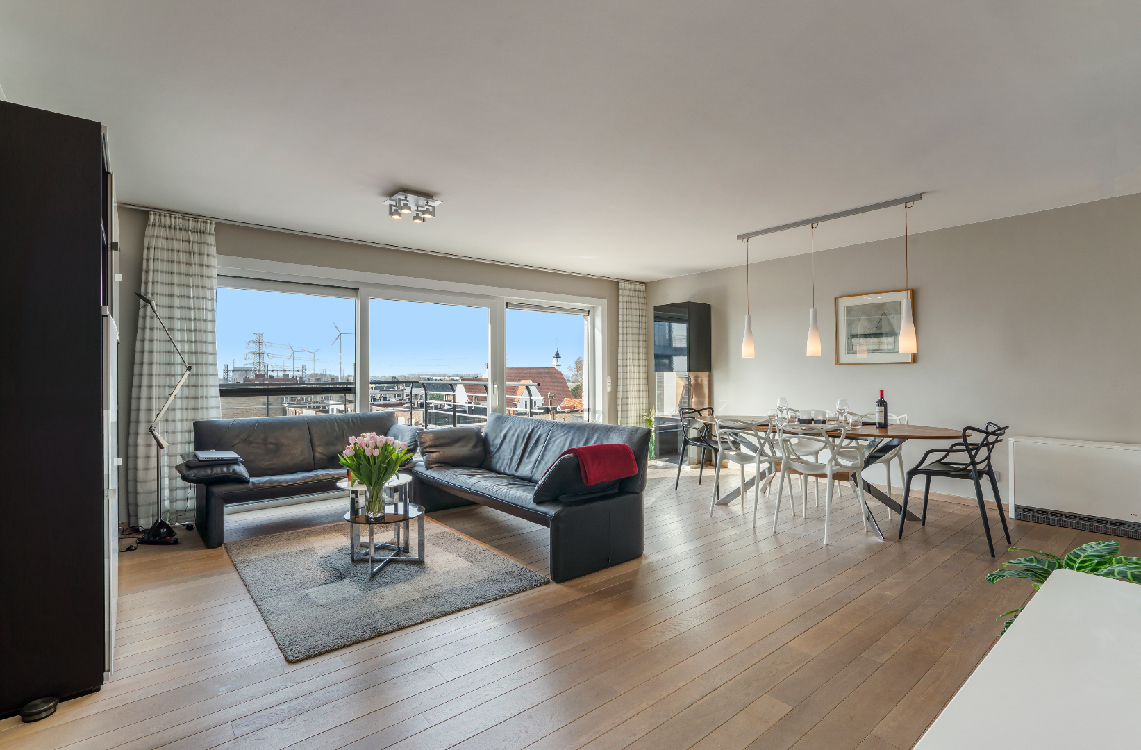 Duplex dakappartement met 2 slaapkamers en 2 badkamers 