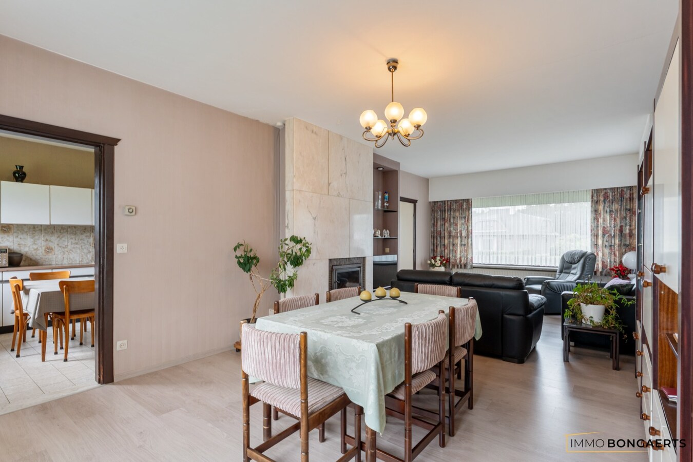 Vrijstaande woning met 3 slaapkamers 