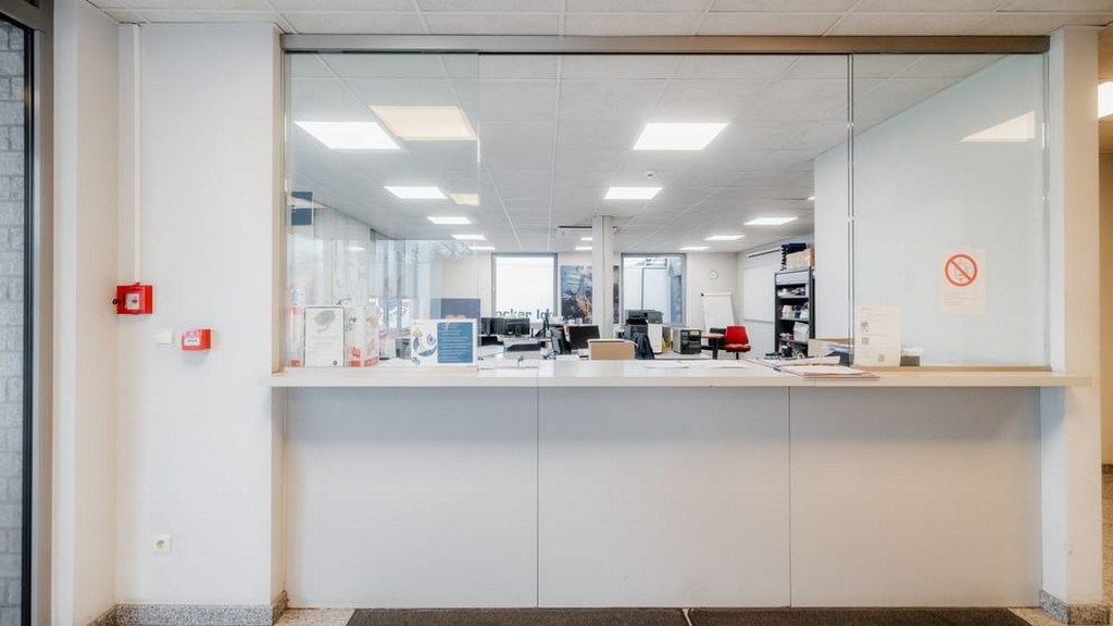 Magazijnen en kantoren te huur in industriezone van Londerzeel