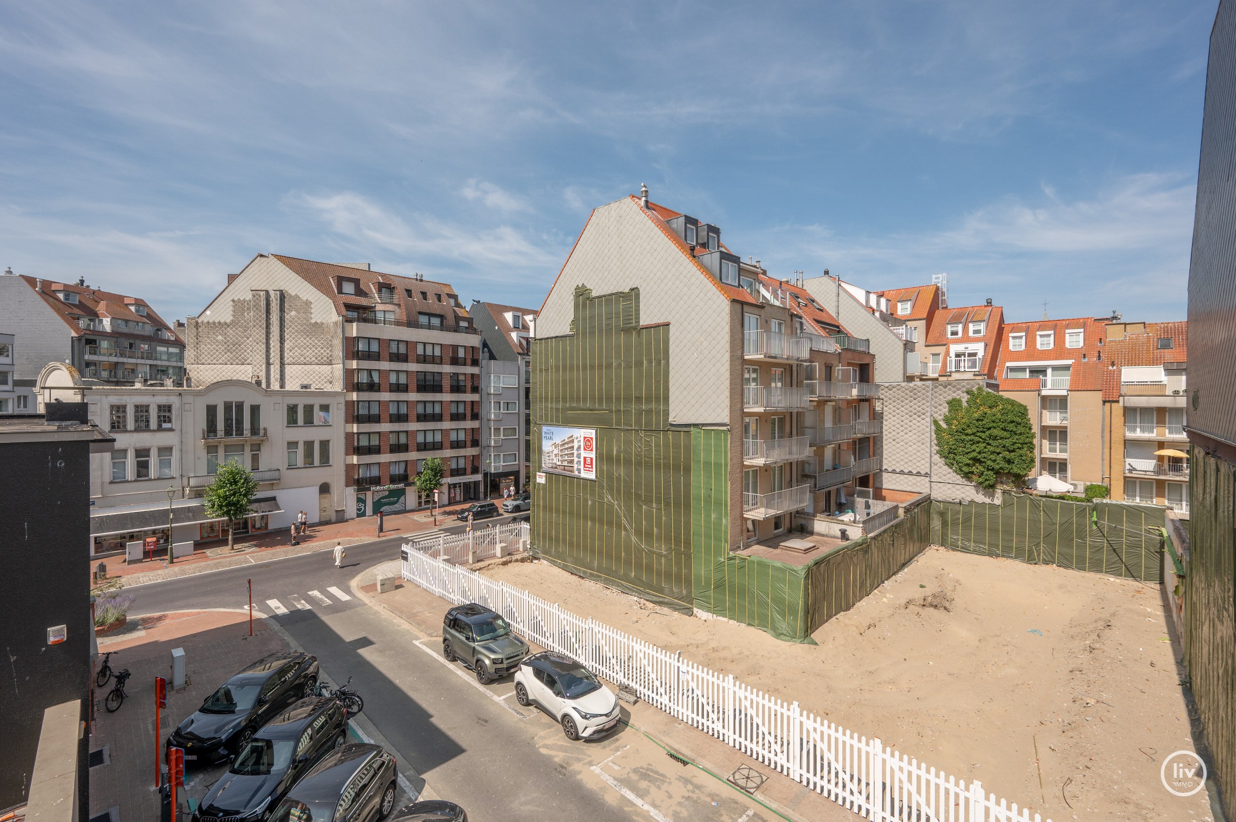 Bel appartement rénové de 3 chambres dans un emplacement de premier choix dans la rue Mosselman à Knokke. 