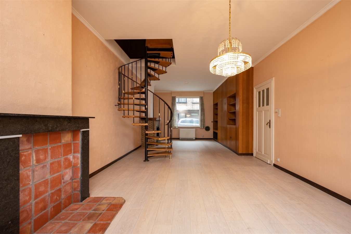 Te renoveren gezinswoning vlakbij het strand - Heist 