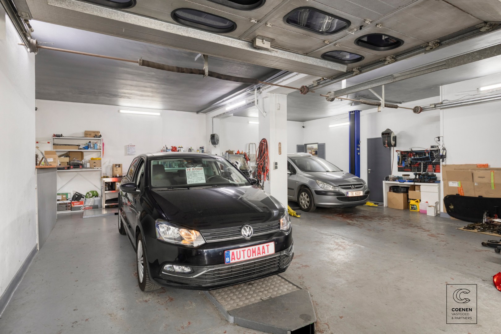 Commercieel pand/autogarage op een uitstekende locatie te Deurne! 