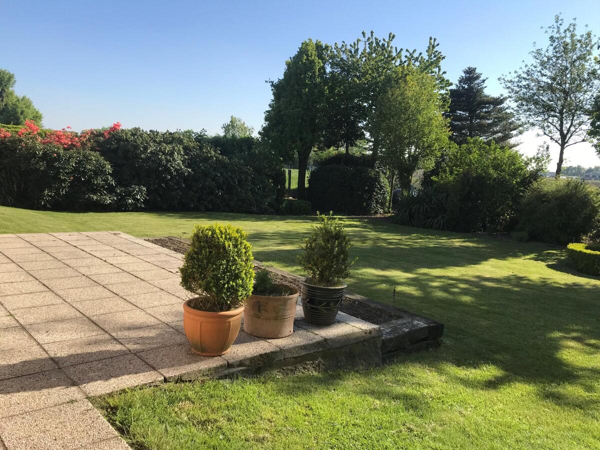 Residentieel gelegen, vrijstaande gelijkvloerswoning op ruim perceel van 1269 m². 