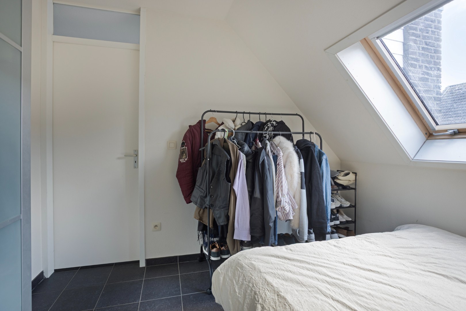 Instapklaar appartement met groot terras in centrum Geel 