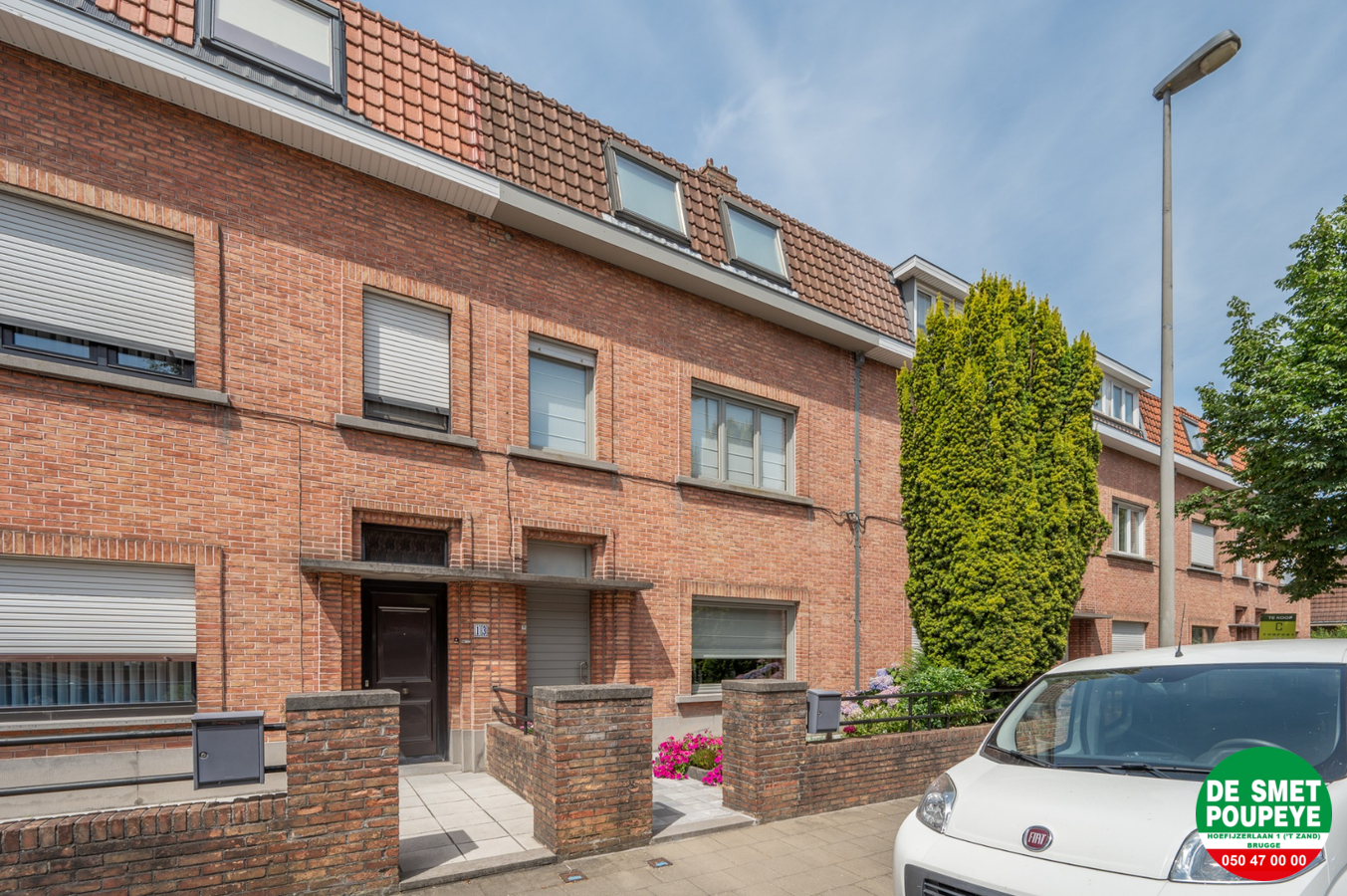 Verrassend ruime en goed onderhouden woning met ruime garage 