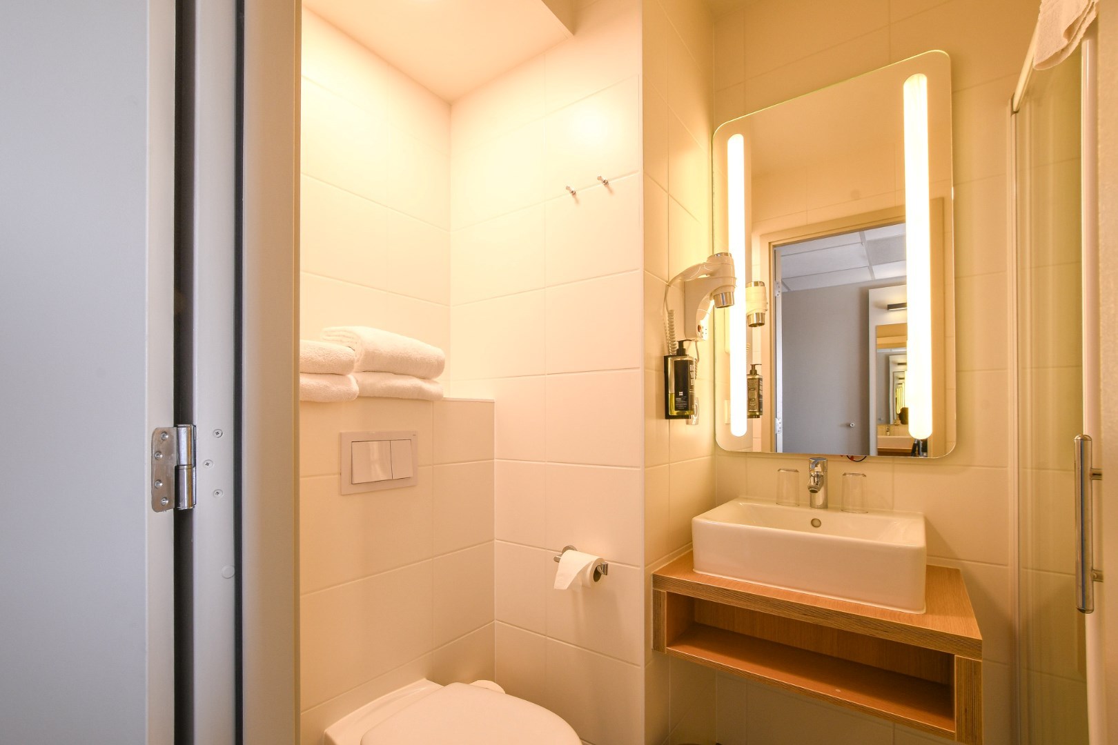 Uw Perfecte Investering aan de Belgische Kust: Hotelkamer in Ibis De Haan 