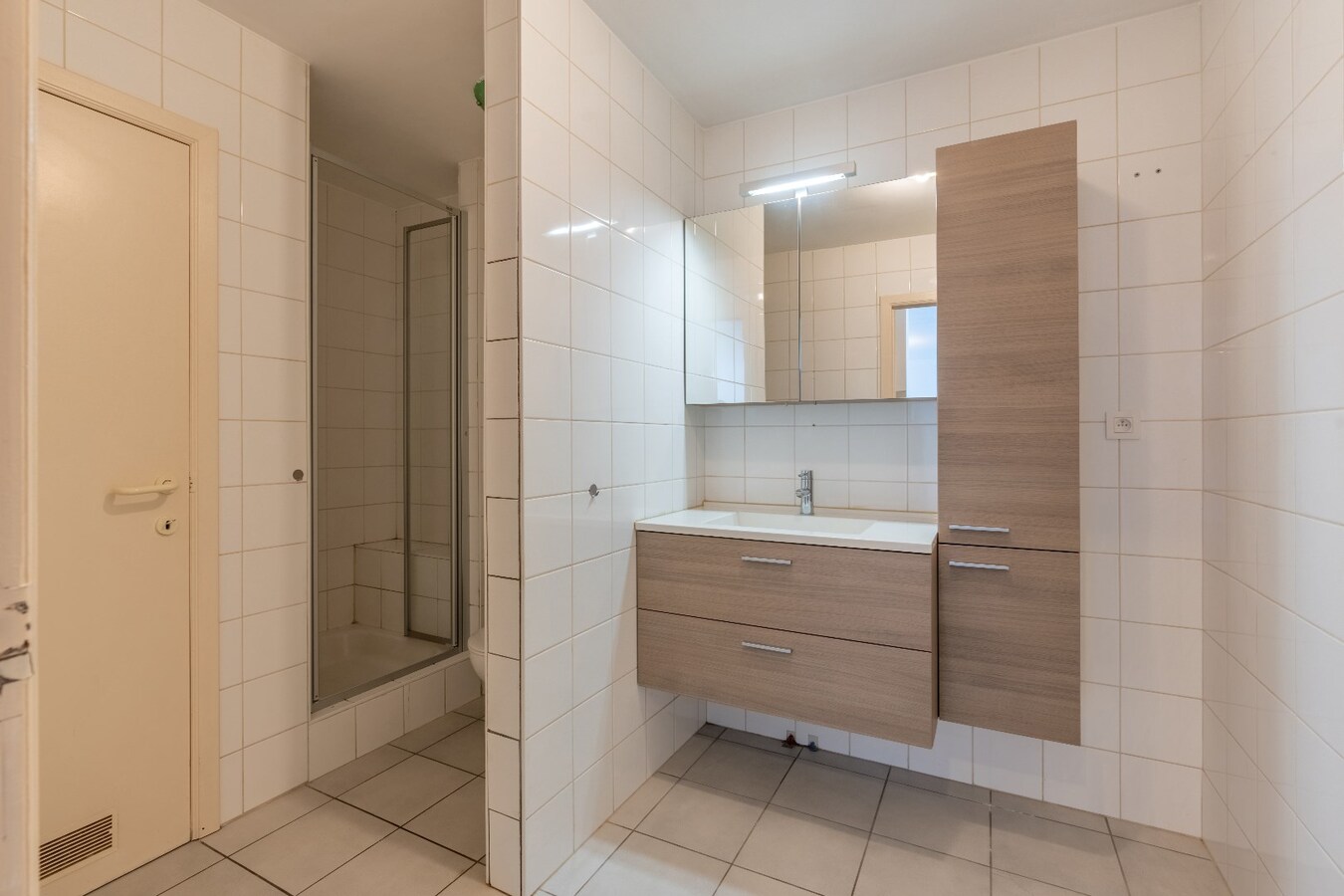 Gelijkvloersappartement met 1 slaapkamer en garage 