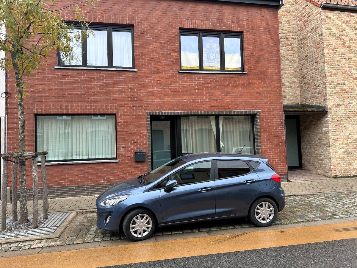 Ruime 3-slaapkamerappartement in het centrum van Merkem 