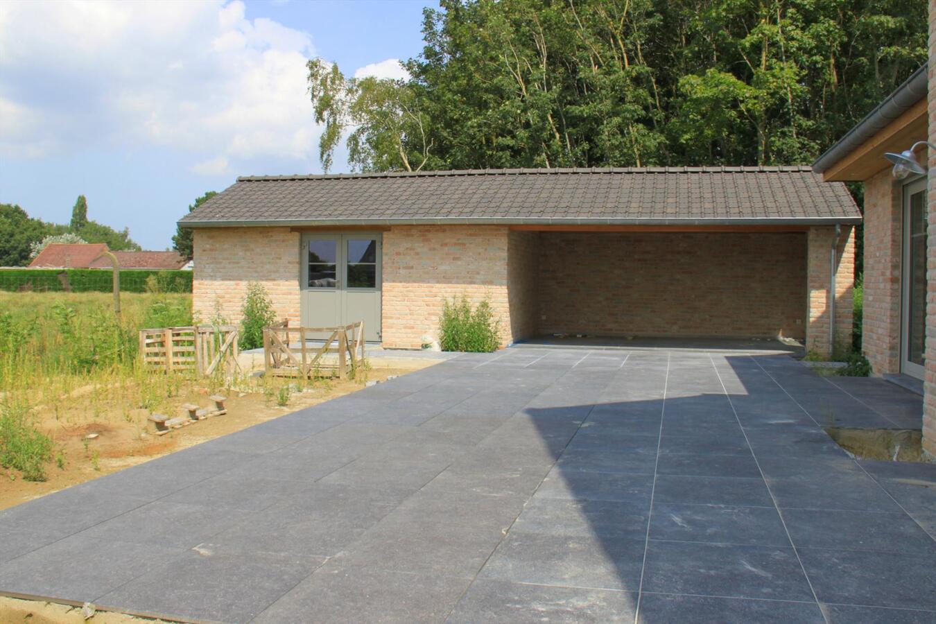 Uniek moderne nieuwbouwvilla met 4 slaapkamers 