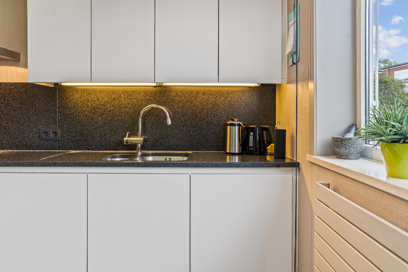 Tot in de puntjes afgewerkte woning in een doodlopende straat 