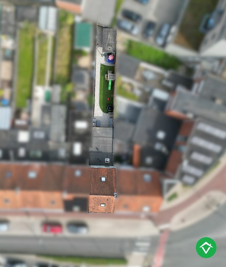 Prachtig gerenoveerde woning met 3 slaapkamers en tuin te Roeselare 