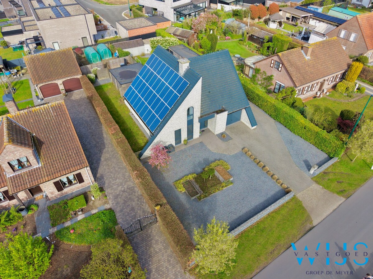 Instapklare open bebouwing op topligging nabij centrum Assenede! 