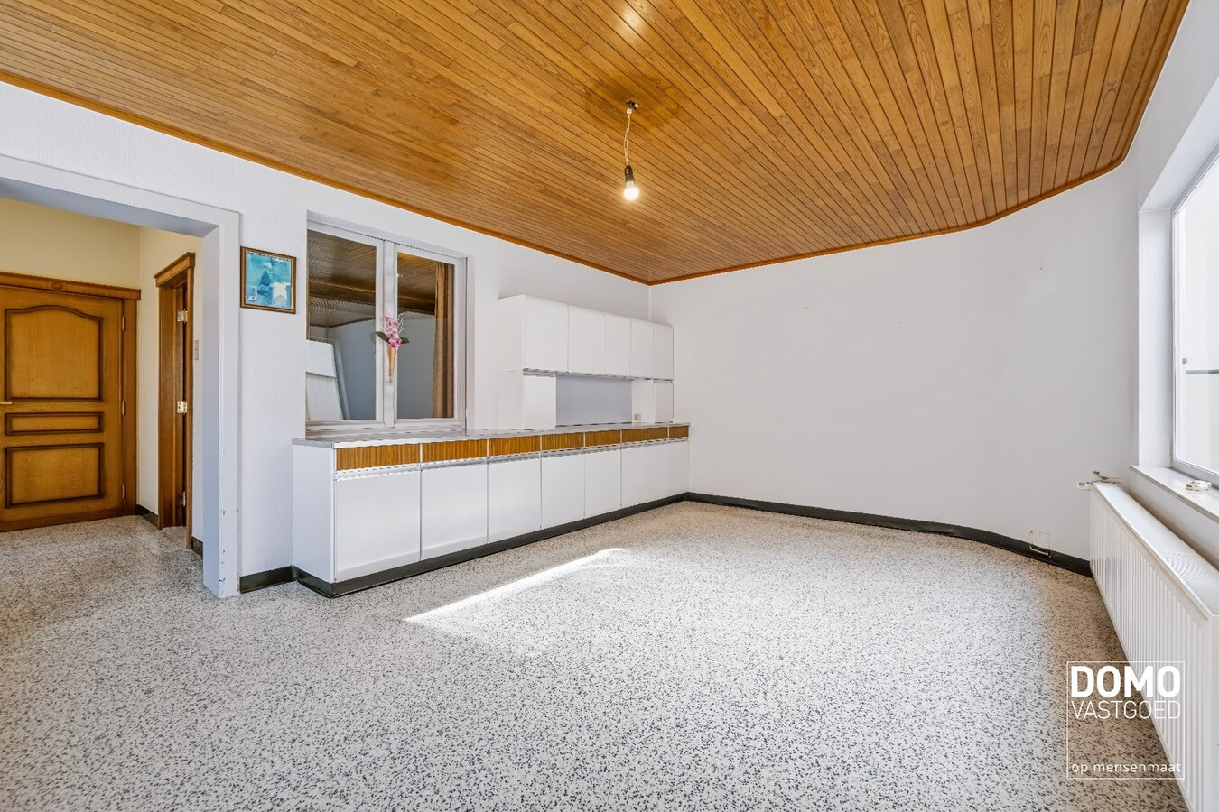 Zeer goed onderhouden woning op 9 are met potentieel 