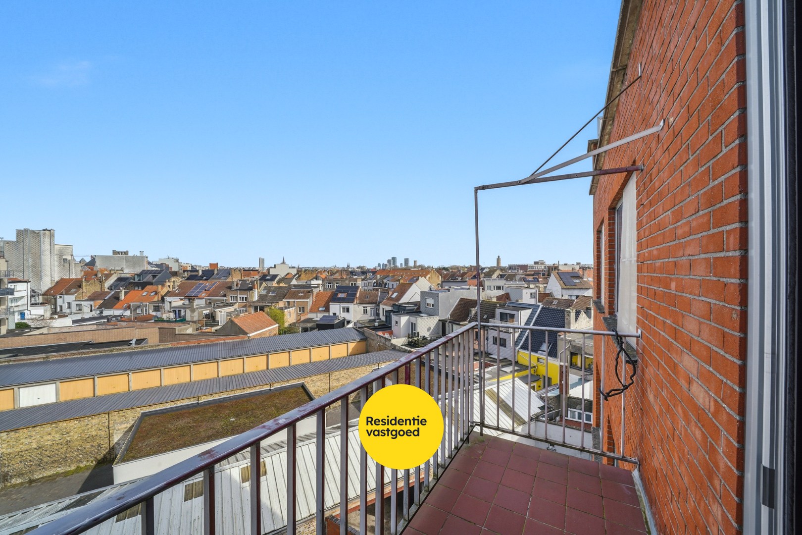 Ruim appartement met 3 slaapkamers, 2 terrassen, garage en staanplaats in Oostende 