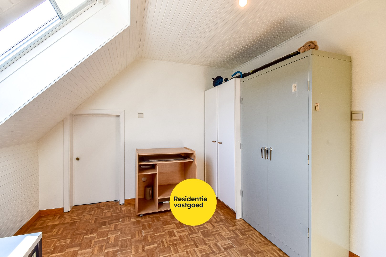 Ruime villa met 4 slaapkamers 