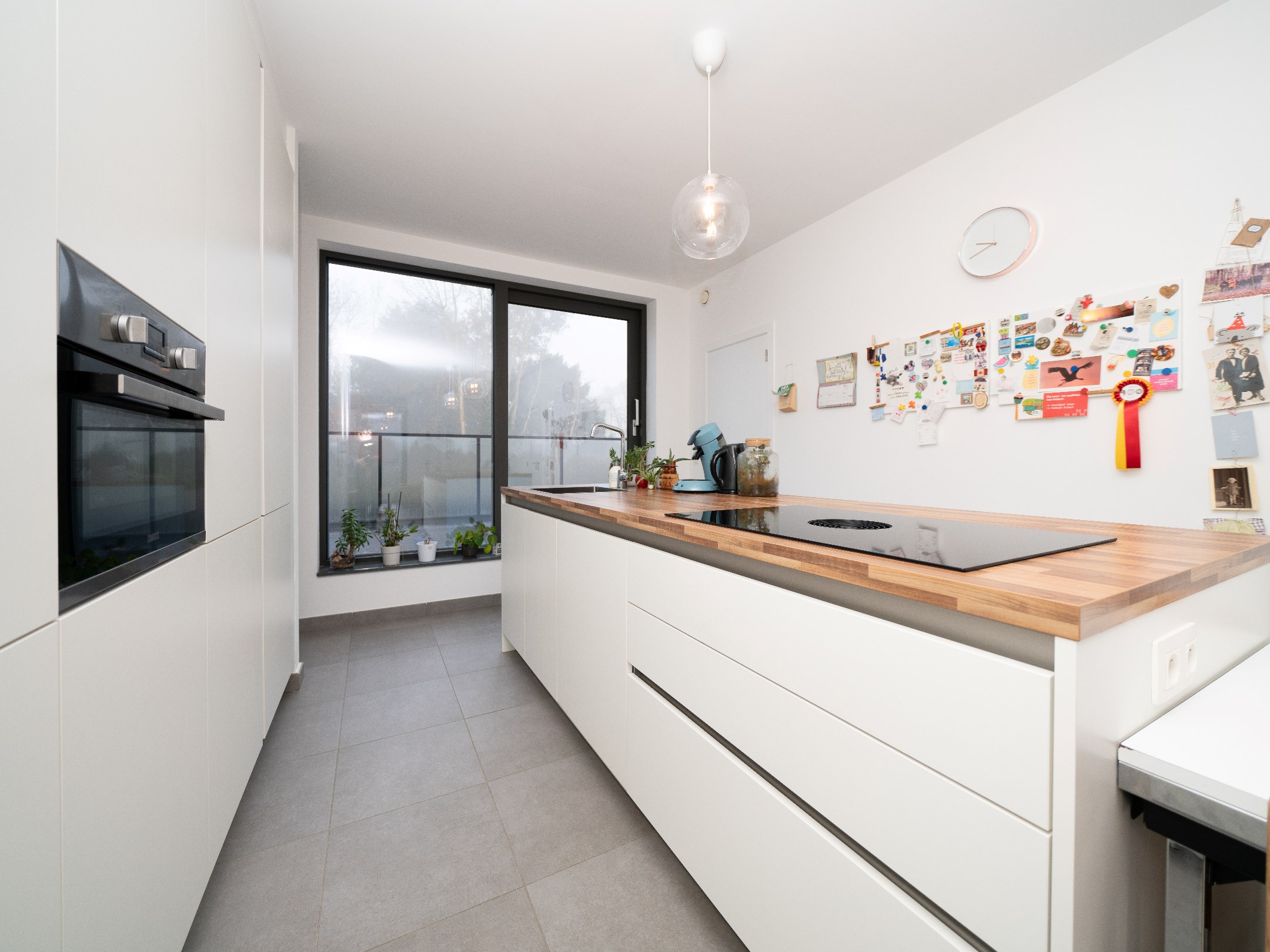 Nieuwbouwappartement met 3 terrassen, staanplaats en kelder 