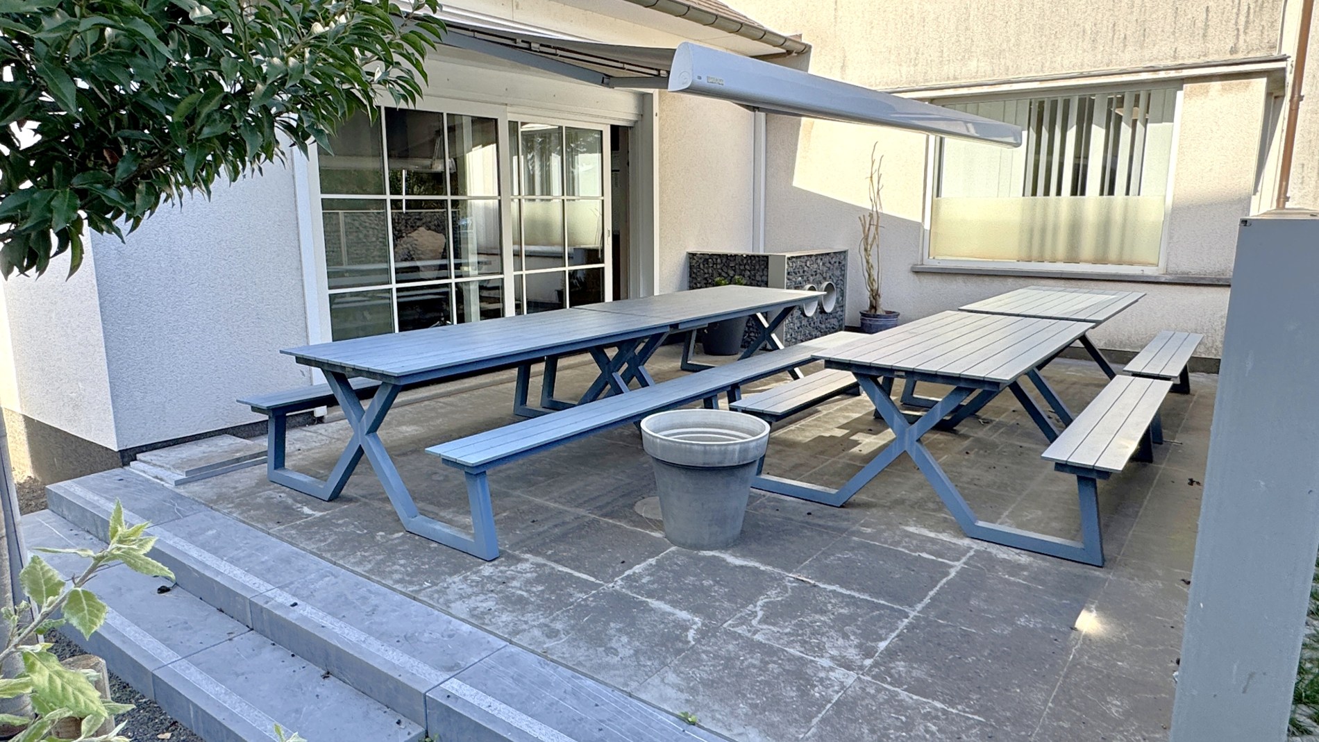 Standalone kantoorgebouw te huur nabij E40 in Drongen