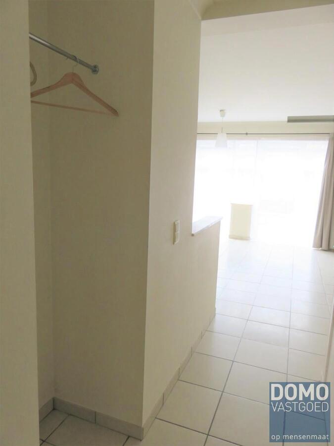 Mooi appartement, 2 slaapkamers, groot terras en autostaanplaats 