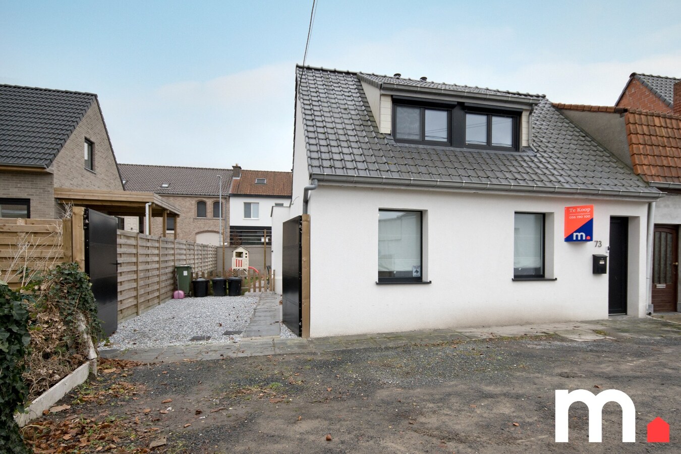 Charmant gerenoveerde woning in rustige, doodlopende straat te Gullegem ! 