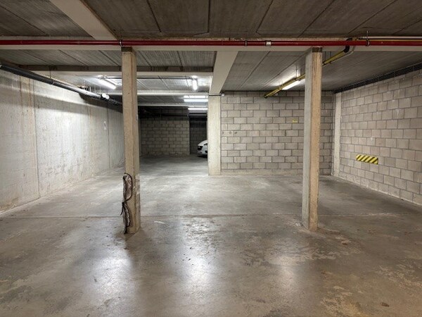 Verhuurd Garage te Izegem