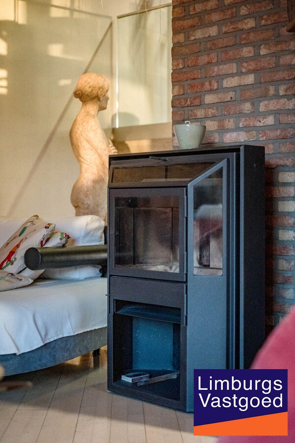 Gezinswoning met zuidgerichte tuin en garage, 5a 85ca 