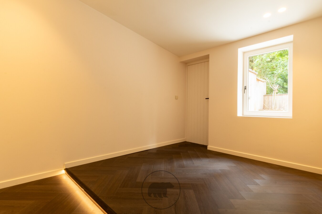 Gerenoveerd appartement aan het Groenevalleipark met ruim terras 