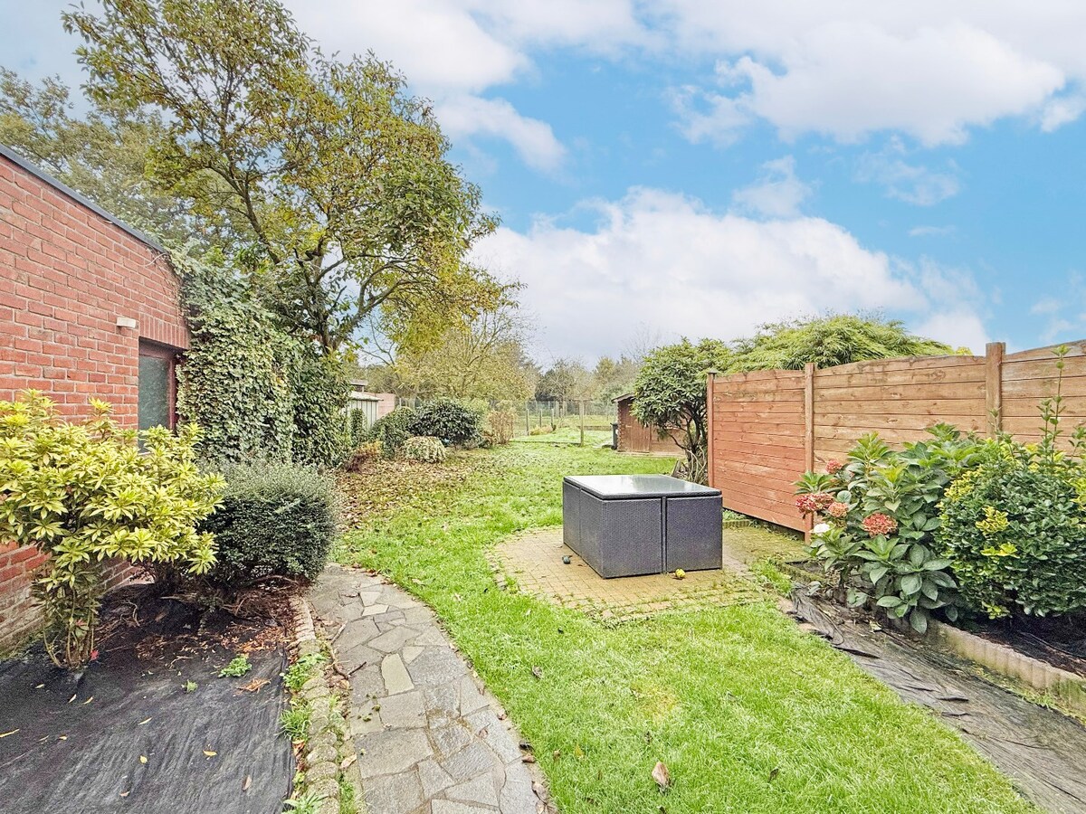 Instapklare HOB met garage en tuin centrum Zottegem 