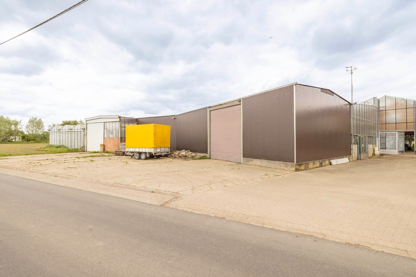 Ruime, landelijk gelegen woning op 65 are 