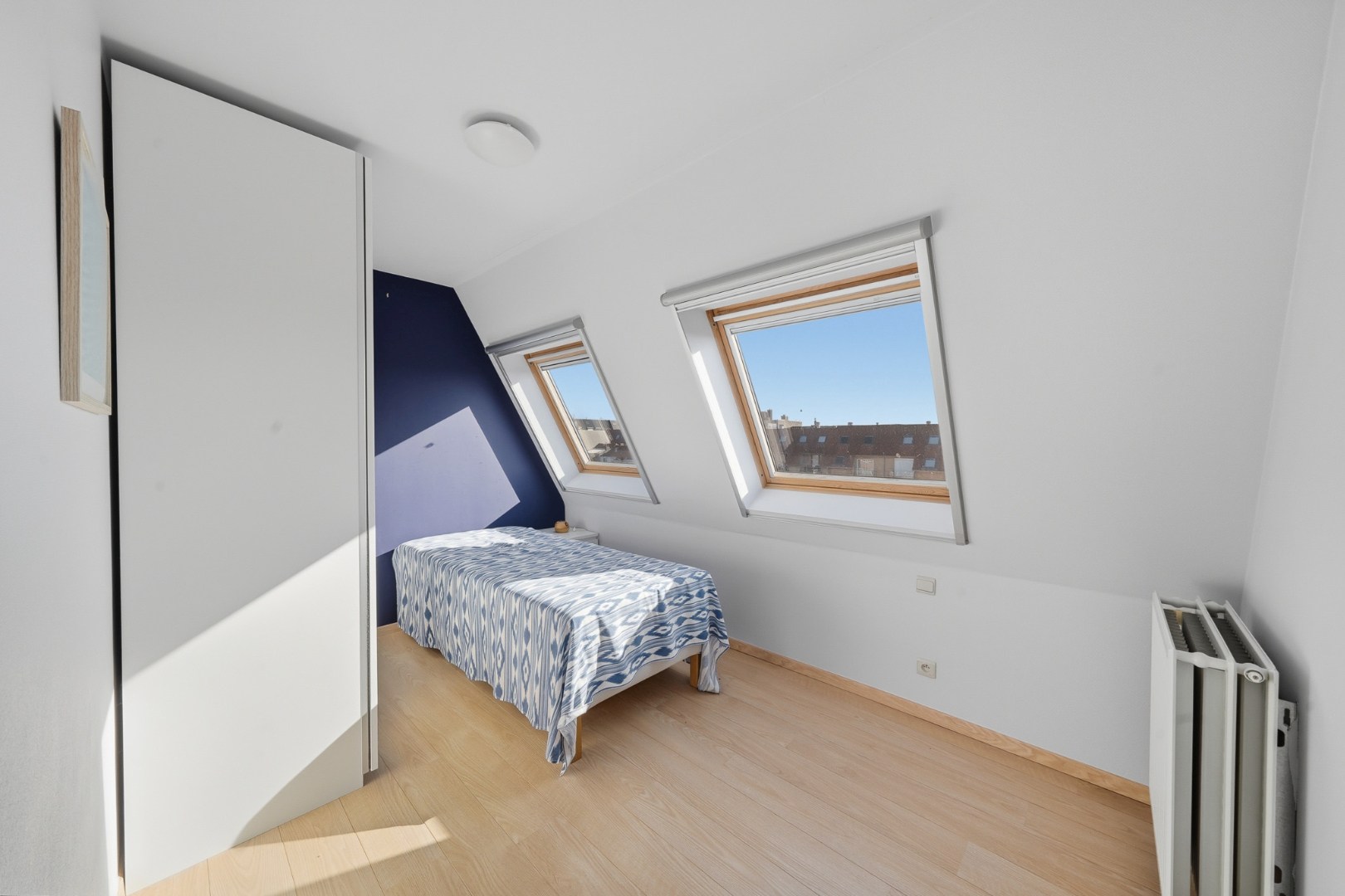 Instapklaar duplexappartement met open zicht en terras in Bredene 