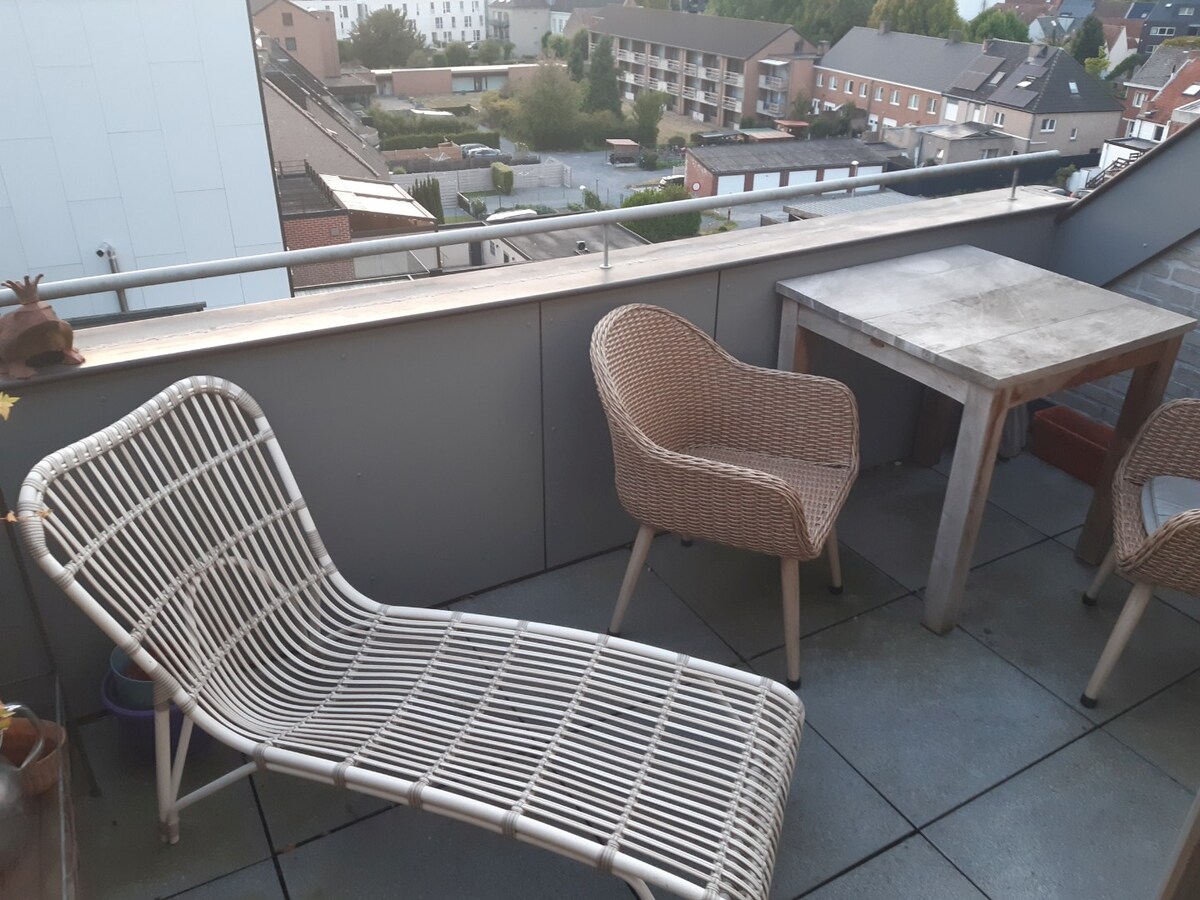 Ruim, eigentijds duplex-appartement 