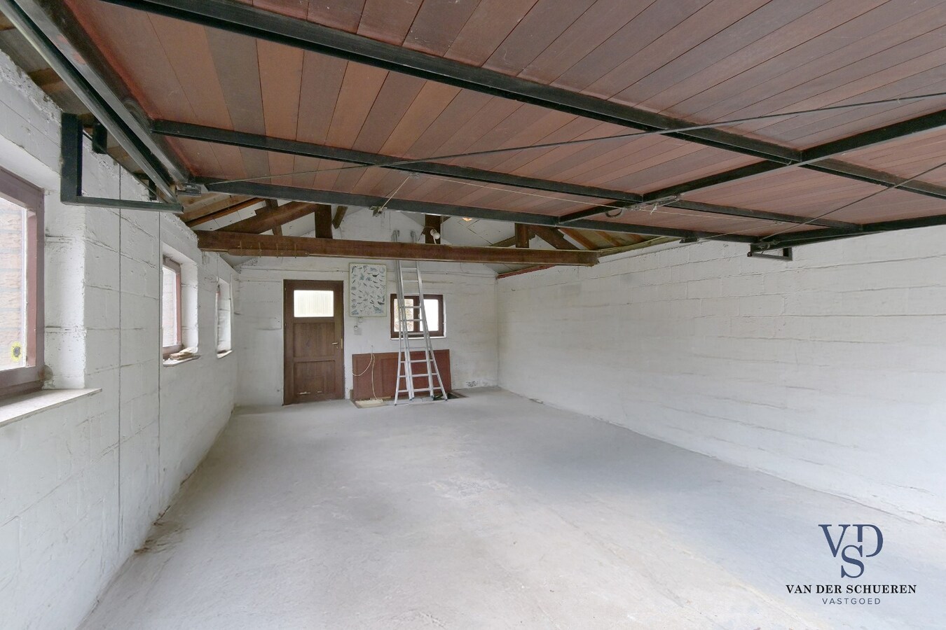 Goedgelegen bungalowwoning te Moerbeke. 