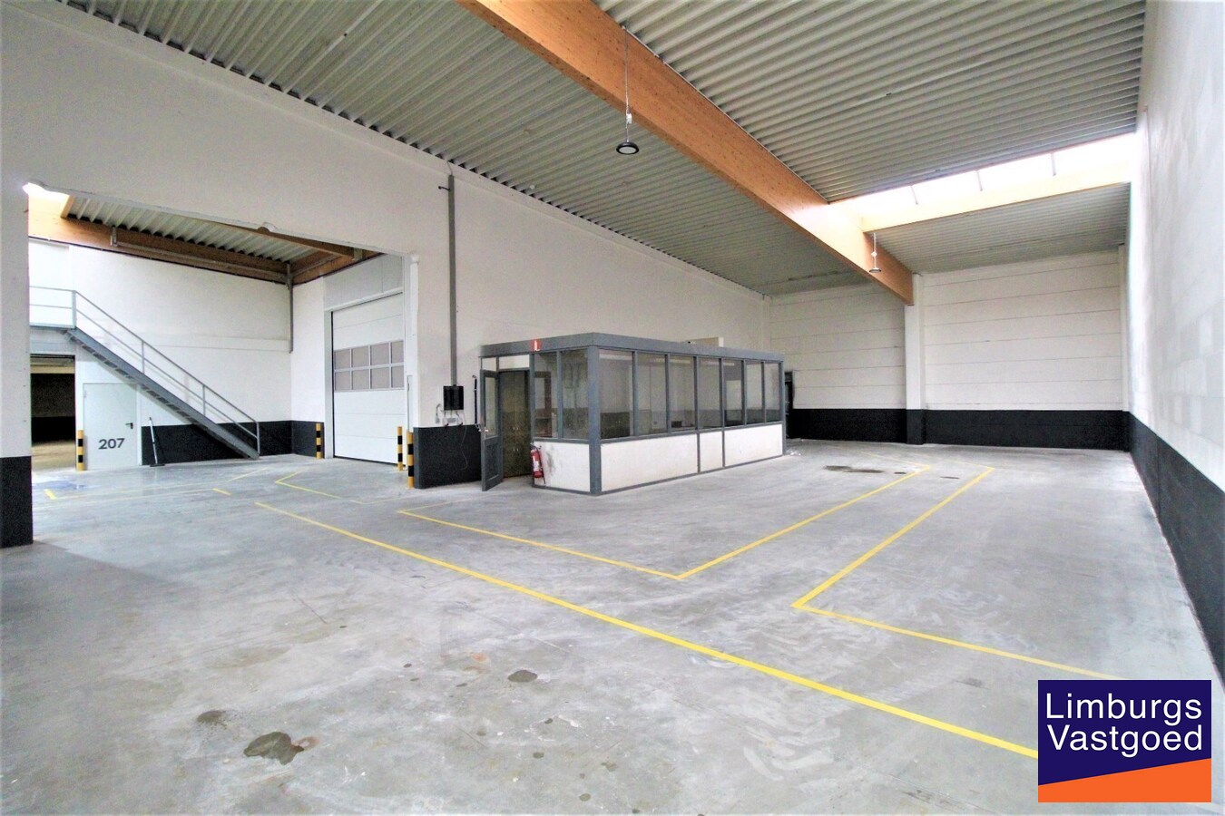 METIO - KMO UNIT 105 - 59,48 m² - sectionaal poort - nabij E-313 