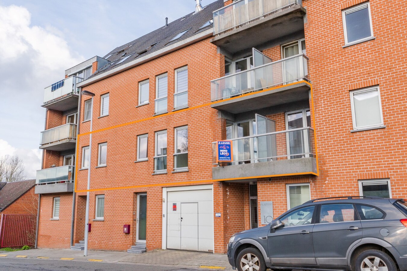 Superbe appartement 2 chambres avec balcon, parking couvert sécurisé et cave, idéalement situé, à proximité du Parc et de toutes commodités ! 