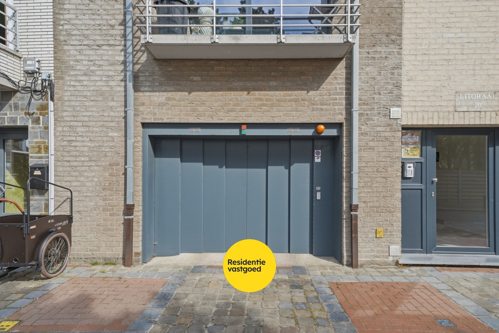 Instapklaar appartement met groot terras in Bredene - vlak bij de zee 