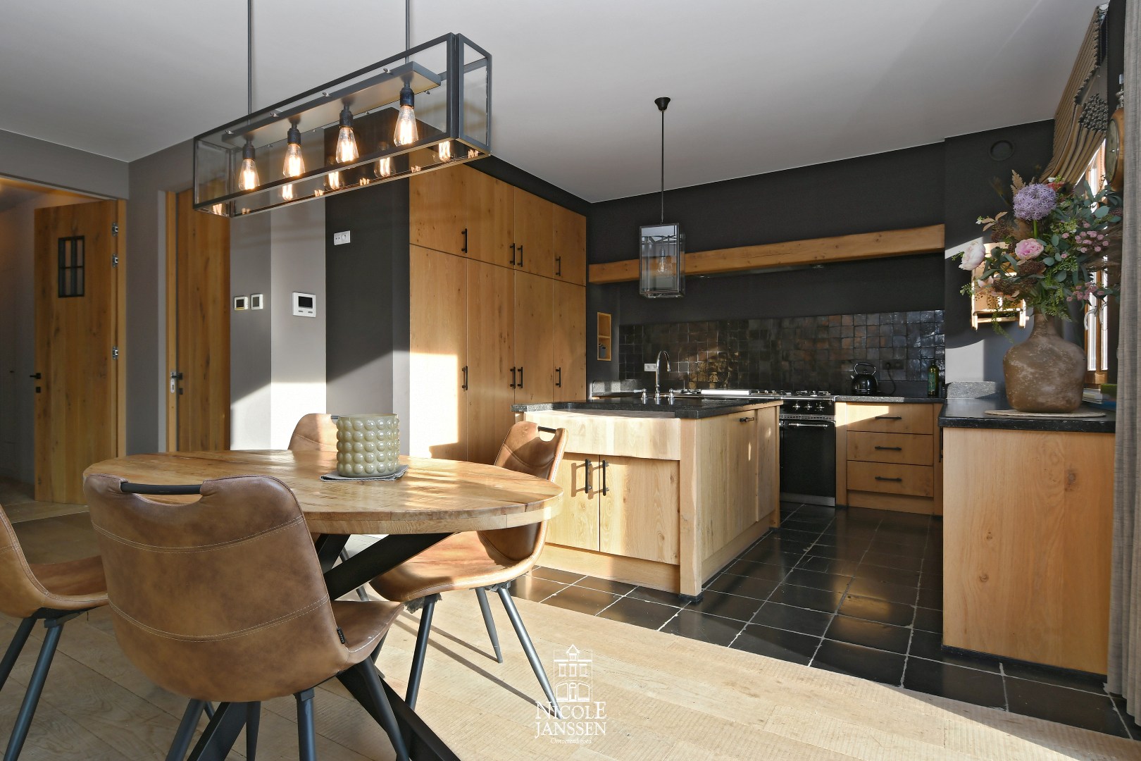 Keuken met granieten werkblad 