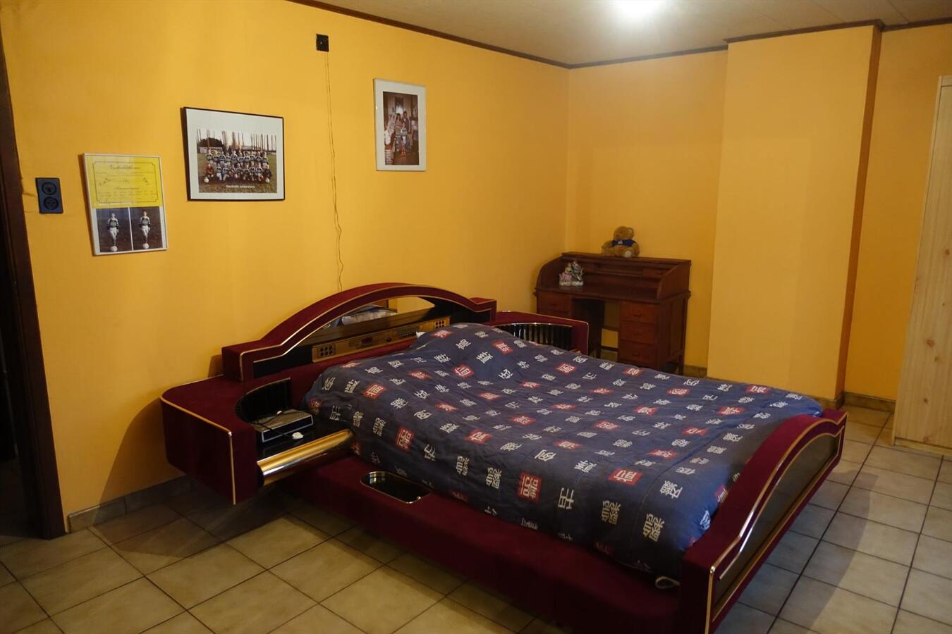 Degelijke woning met groot bijgebouw 