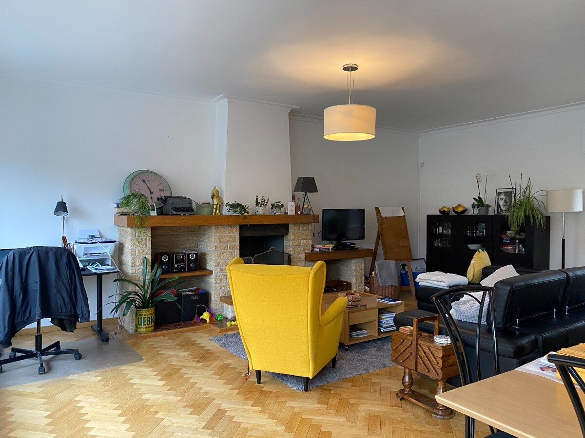 Ruime woning met garage pal in het centrum van Ieper 