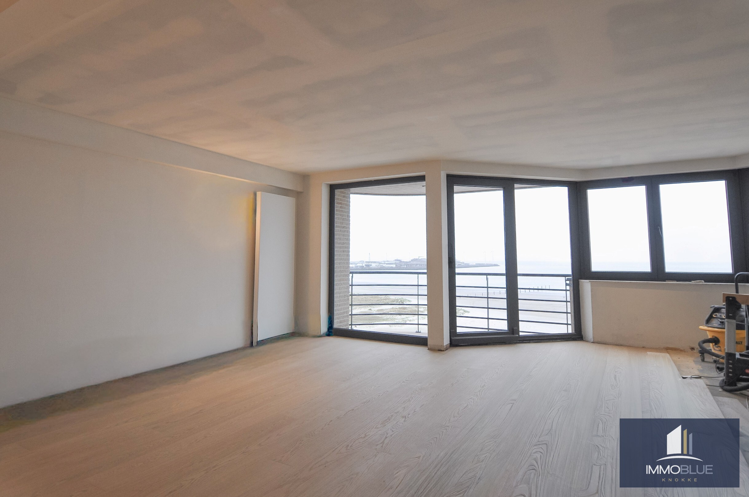 Appartement de luxe avec vue sur mer et finitions haut de gamme. 