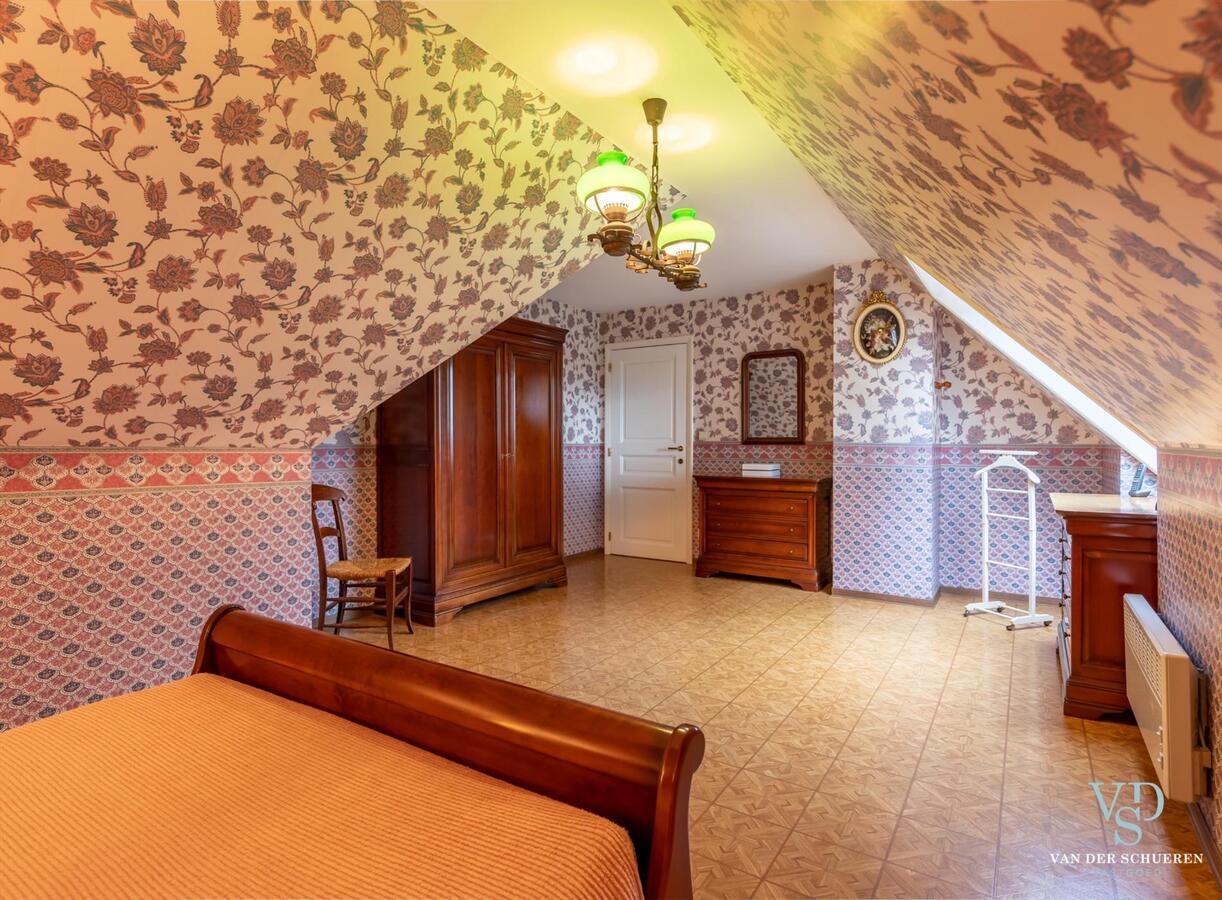 Stijlvolle villa in prachtige, groene omgeving.    Exclusief. 