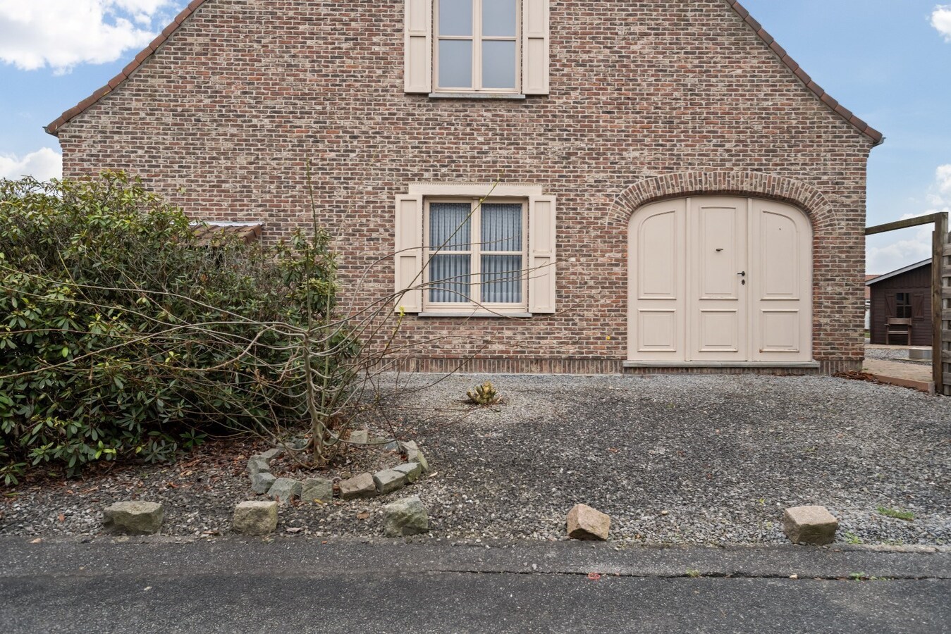 Residentieel gelegen, vrijstaande woning op ruim perceel van 714m² 