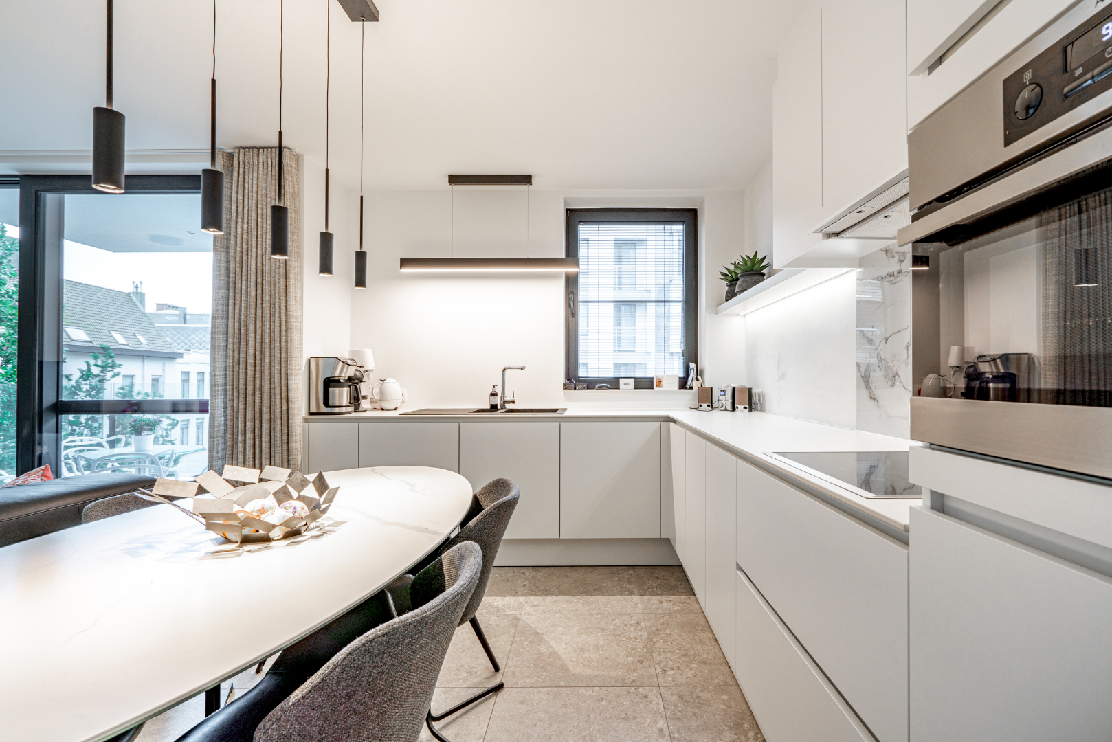 APPARTEMENT DE VACANCES  SITUÉ CENTRE VILLE - NOUVELLE CONSTRUCTION (LOC. SAISONNIERE) 