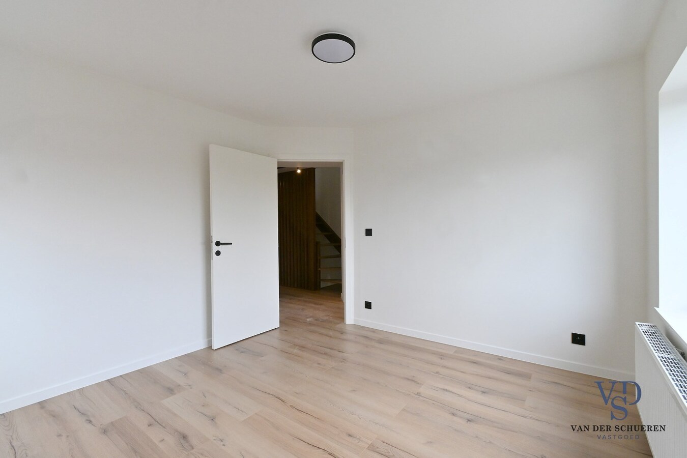 Volledig vernieuwde Half Open. 