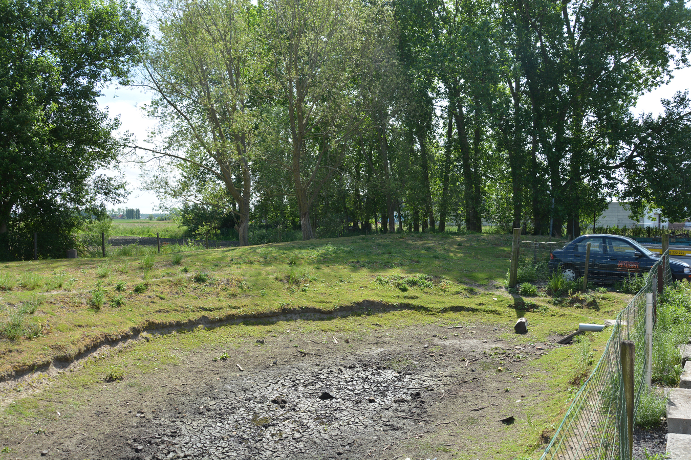 Unieke vastgoedaanbieding aan op- en afrit E40 Jabbeke 