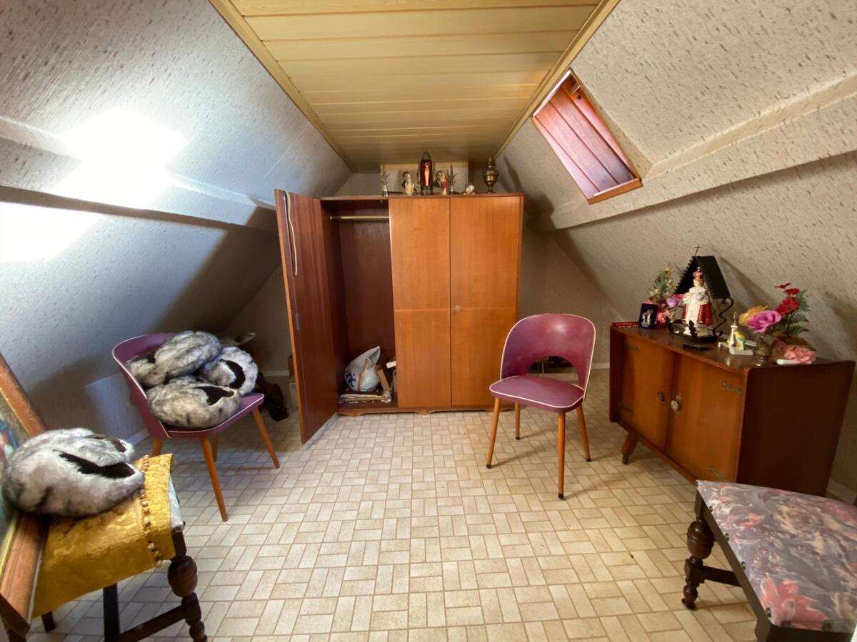 Rustig gelegen halfopen woning te Houthulst 